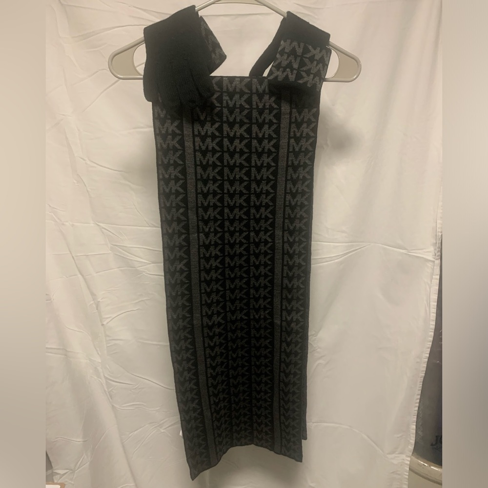 Michael Kors Scarf & Gloves